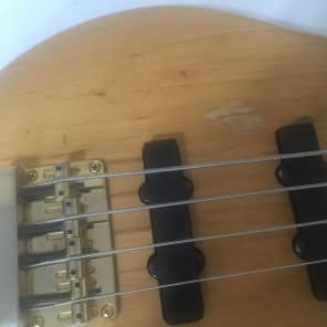 Yamaha BB-604 4-String Bass Guitar image 2