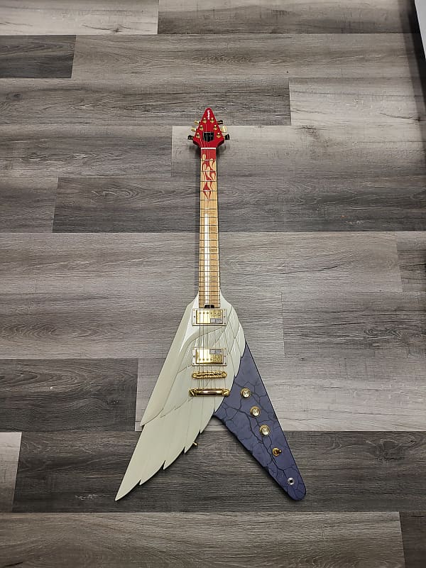 EDWARDS エドワーズ E-Flying Freiheit ESP E-Flying Freiheit | Reverb