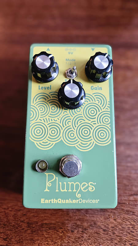 EarthQuaker Devices Plumes Small Signal Shredder Overdrive Limited Edition  - Firestone High School 2022 - Yellow / Green Print