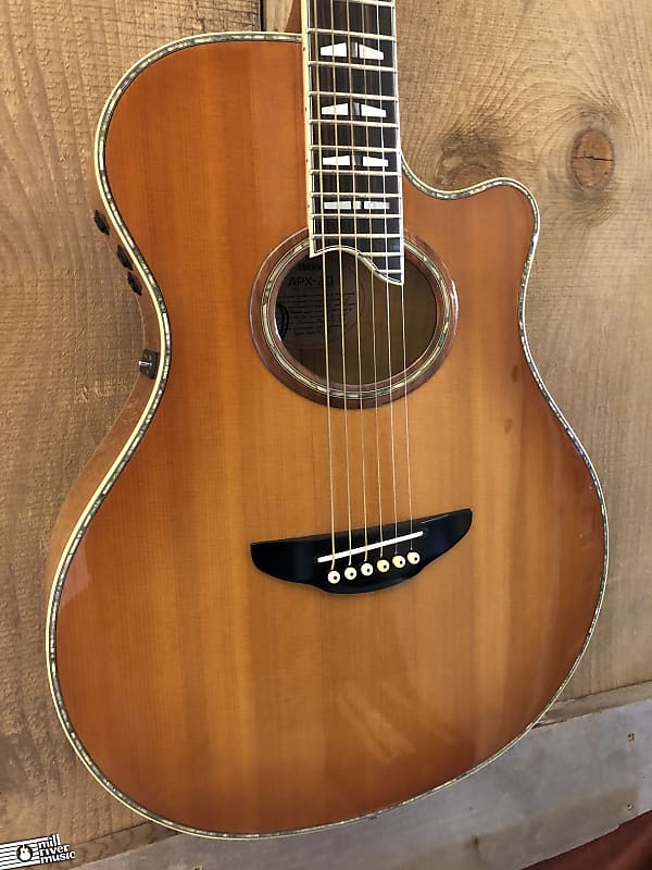 Yamaha APX-20 Vintage Acoustic Electric Stereo Guitar