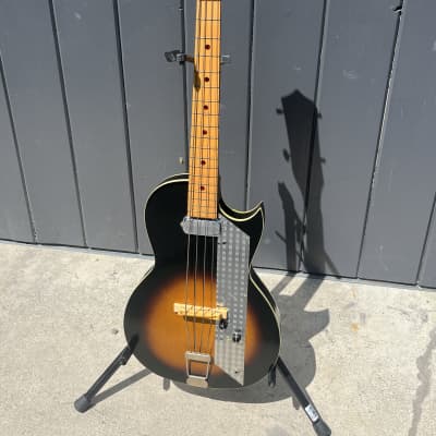 Kay Value Leader Bass with original case 1950's - 1960's - Sunburst short scale image 1