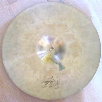 18" Avedis Zildjian Thin Crash Cymbal Hollow Logo - Vintage 1970s image 1