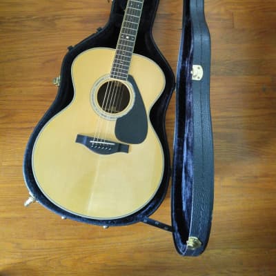 Yamaha LJ6 spruce/rosewood acoustic guitar with JJB pickup, hardshell case image 11