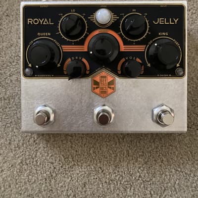 Beetronics Royal Jelly Overdrive / Fuzz | Reverb