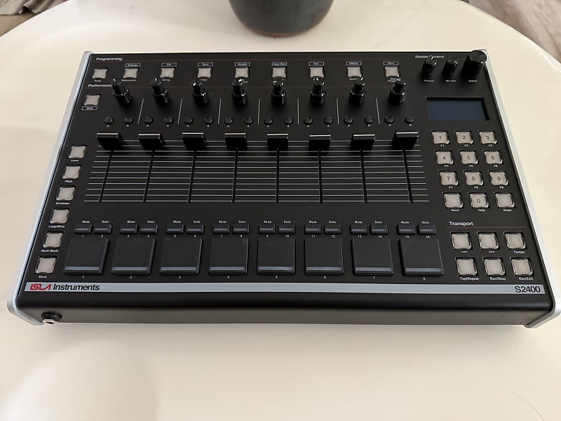 Isla Instruments S2400 Desktop Sampler | Reverb Canada