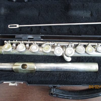 Armstrong Liberty Closed-Hole Flute with case. Made in USA image 2