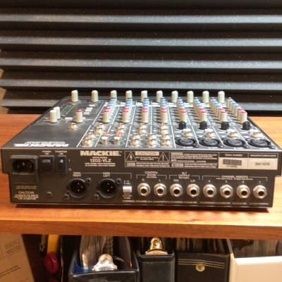 Mackie Micro Series 1202-VLZ 12-Channel Mic / Line Mixer