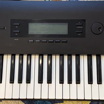 Korg Wavestation EX w/Preload data cards