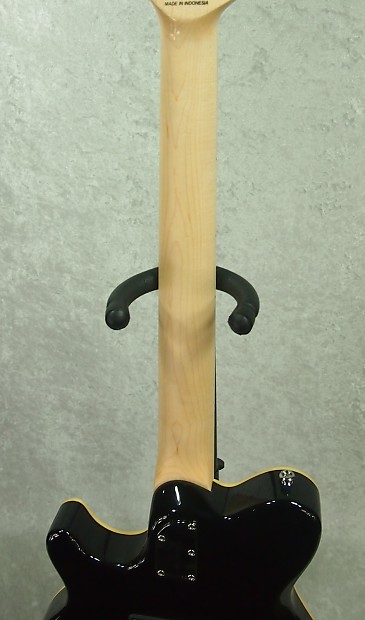 Sterling by Music Man SUB S.U.B. AX3 guitar Trans Blue Sterling by Music Man SUB S.U.B. AX3 guitar Trans Blue