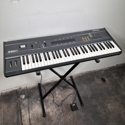 Vintage 1980s Ensoniq ESQ-1 Wave Synth Synthesizer Keyboard Workstation