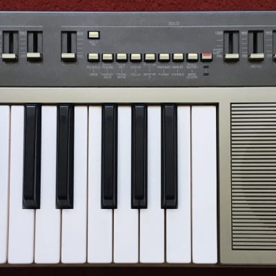 YAMAHA PS-55 SYNTH (1983) | Reverb