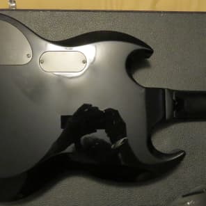 超話題新作 VIPER-300M ESP傘下LTD アクティブバイパー エレキギター