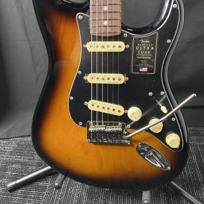Fender American Ultra Luxe Stratocaster with Rosewood Fretboard 2021 - Present - 2-Color Sunburst image 1