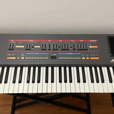 FULLY SERVICED Roland Juno 106s Polyphonic Synthesizer w/ Road Runner Hardcase for sale