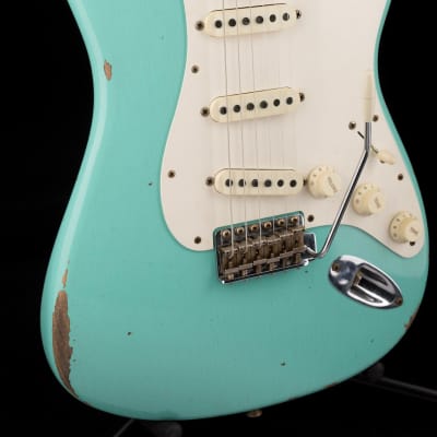 Fender Custom Shop Limited Edition Fat 50's Stratocaster Relic Super Faded Aged Sea Foam Green image 11