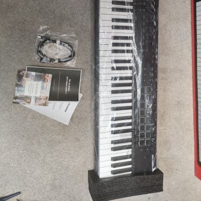 M-Audio Oxygen Pro 61 MIDI Keyboard Controller 2020 - Present - Black