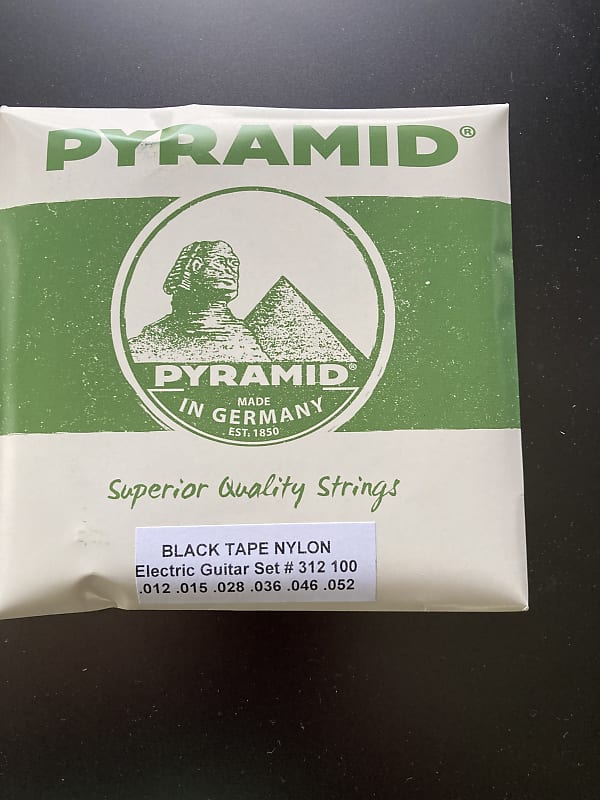 Pyramid Black Nylon (e-)guitar strings