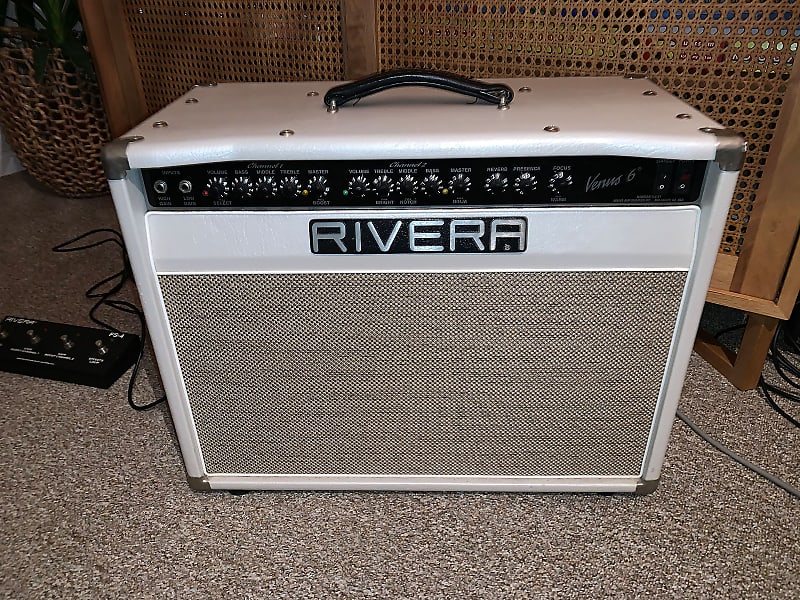 Rivera Venus 6 1x12" 35-watt Tube Combo Amp Approx 2010 Pearl White with vintage gold grille image 1