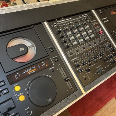 Pioneer Classic and MINT Pioneer DJM500 with TWO CDJ-500 II in