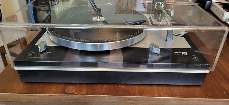 Thorens  TD-160  Black Excellent condition with a Brand New dust cover Serviced image 1