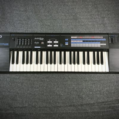 レア・貴重　CASIO SK-2100 サンプリングキーボード　ACアダプター付 レア・貴重 CASIO SK-2100 サンプリングキーボード ACアダプター