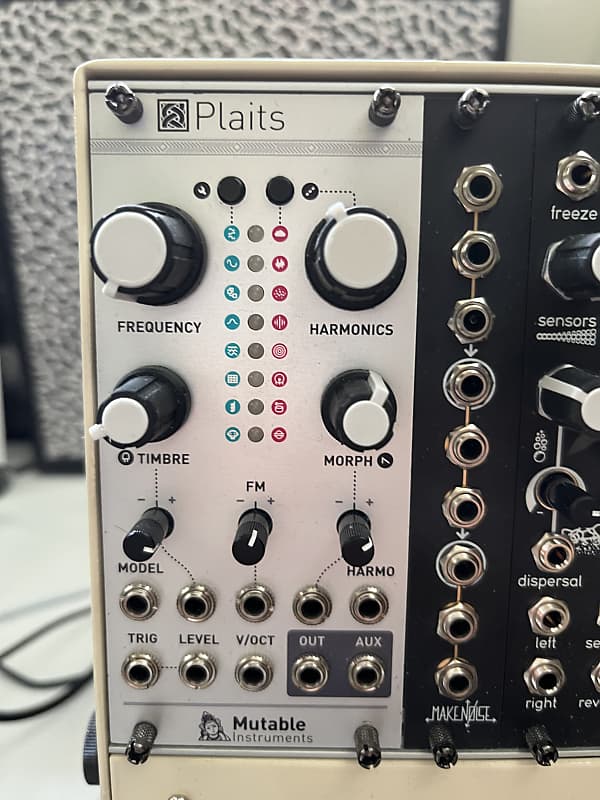 Mutable Instruments Plaits