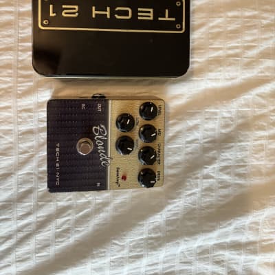 Tech 21 SansAmp Character Series Blonde V1 - Blonde/Black