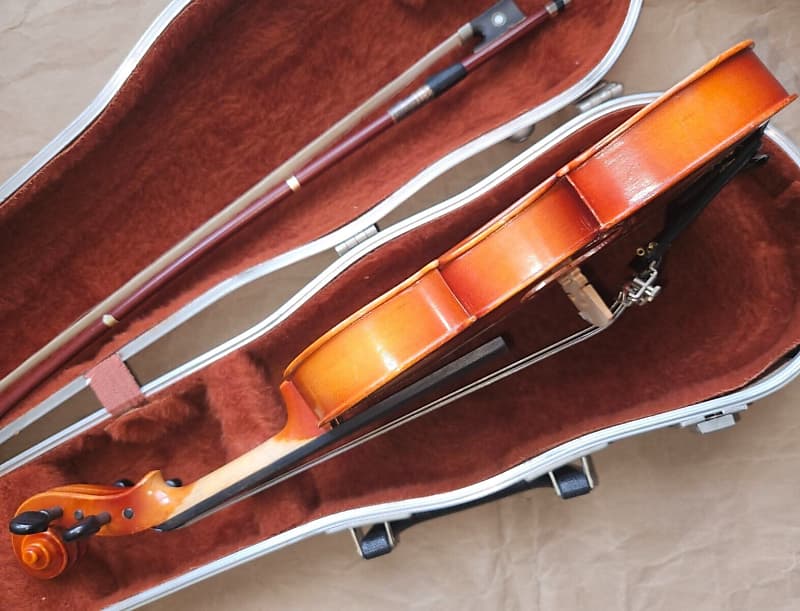 2個セット SUZUKI No.220 1/8 Anno 1979&1981 Suzuki # 220 (1/8 Size) Violin, Japan 1979, with case/bow