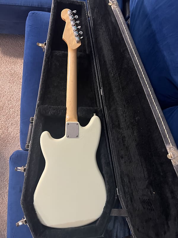 Fender Duo Sonic 1995〜1996 ビンテージ風 1996 Fender Duo-Sonic Traditional Series Reissue (Torino Red