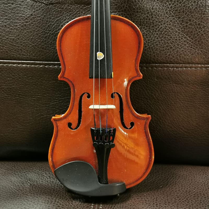 Menzel 1/16 Violin with Case - Natural image 1