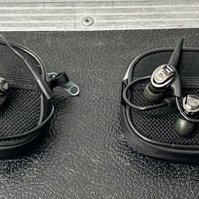 Audio-Technica ATH-SPORT3 SonicSport In-ear Headphones - Black image 4