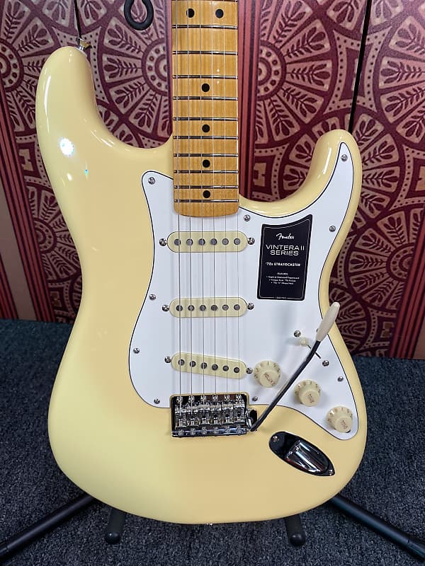 Fender Vintera II '70s Stratocaster with Maple Fretboard 2023 | Reverb