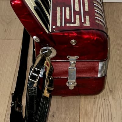 Nice SILVIO SOPRANI Accordion 1960's White & Red Made in Italy 41/120 , Plays Very Well, Support Indie Music ! image 11
