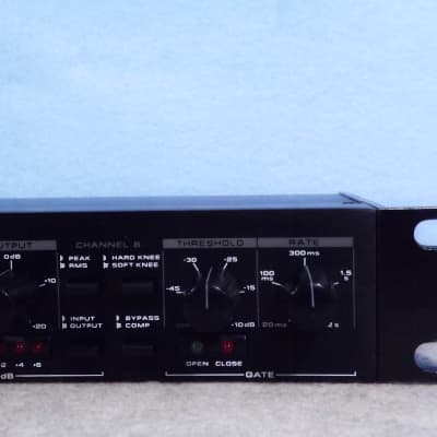 Alesis 3630 Dual-Channel Compressor / Limiter with Gate image 5