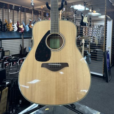 Yamaha FG820L Folk Acoustic Guitar (Left-Handed) Natural