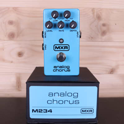 MXR M234 Analog Chorus | Reverb Canada