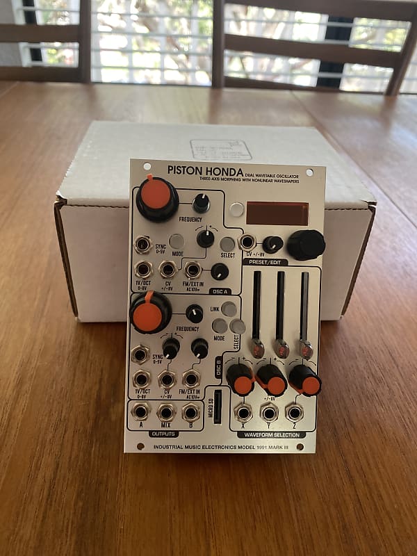 Industrial Music Electronics Piston Honda mkIII - Control