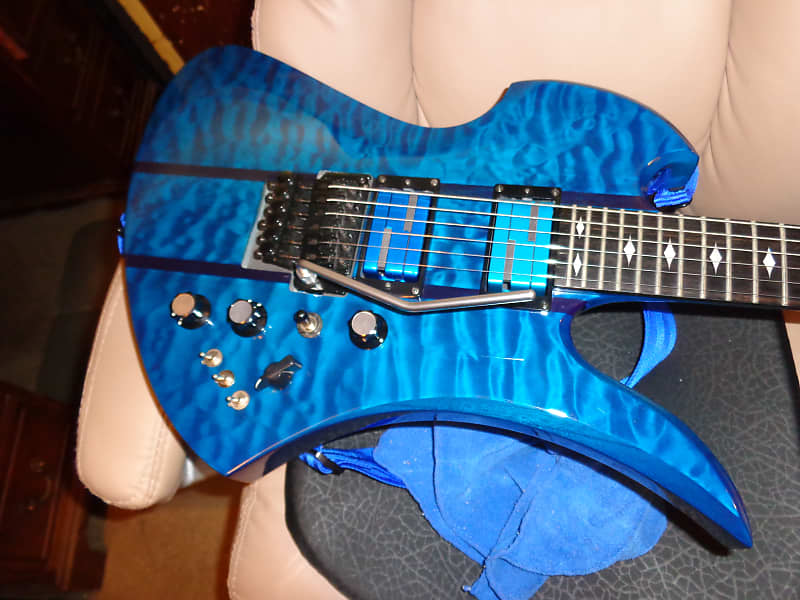 B.C.Rich Mockingbird-ST Trans HB【2012年製】 2012 BC Rich Mockingbird ST Electric Guitar, Trans Blue, Floyd