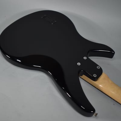 Hartke XK-4 Black Finish Electric Bass Guitar w/HSC image 15