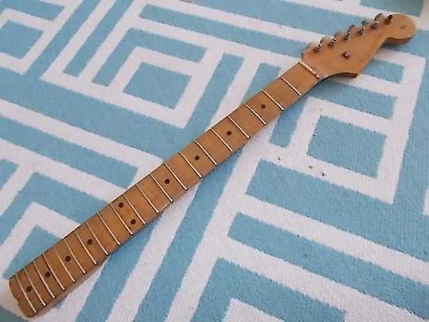Fender stratocaster 1959 maple neck