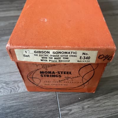 Gibson Retail display box with 10 NOS sets of 1950s Gibson Mona-Steel Strings image 2