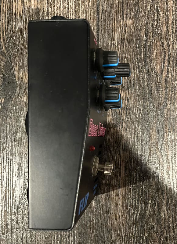 ベース guyatone FLIP Bass Driver BB-X Guyatone BB-X Tube Powered FLIP Bass Driver | Reverb