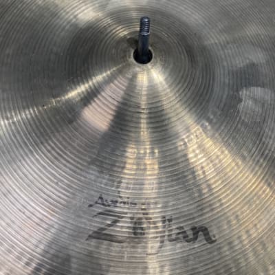 Zildjian 13" A New Beat Bottom Hi-Hat Cymbal, 1000g 2000 - Natural image 2