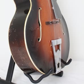 1938 Regal Prince Archtop Guitar Sunburst w/case - All original - Very rare! - image 4
