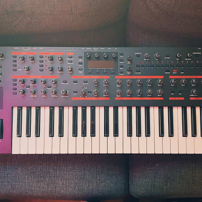 Dave Smith Instruments Pro 2 44-Key Monophonic / Paraphonic Synthesizer 2014 - 2018 - Black with Wood Sides