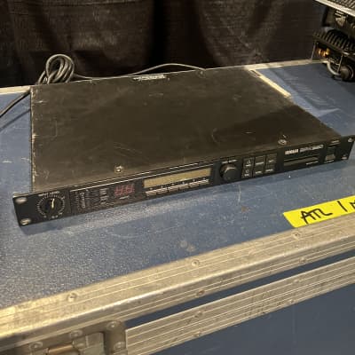 Yamaha SPX900 Multi Effects Processor | Reverb Yamaha SPX900 Multi Effects Processor | Reverb
