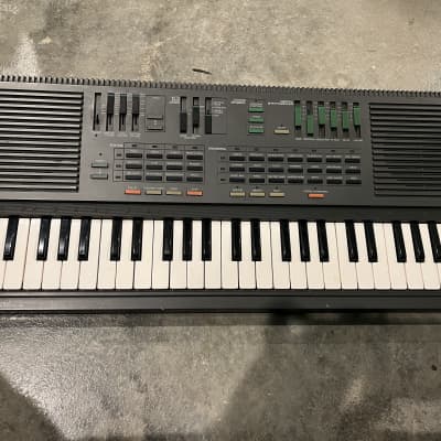 Yamaha PSS-460 80s keyboard and synthesizer