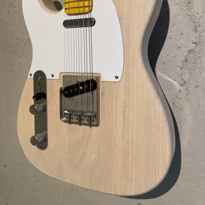 Fender Telecaster アイボリー DSC3868.jpg?v=1722547956