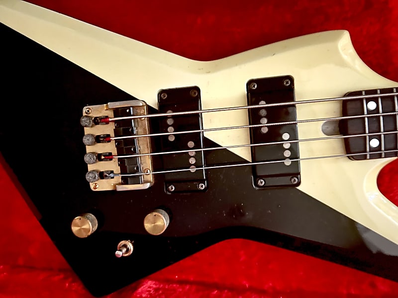 Aria pro II ZZB bass 80's Black White Explorer 24 Fret | Reverb