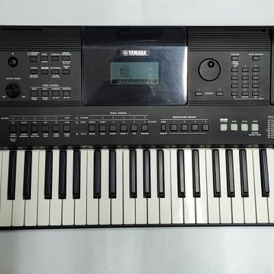 Yamaha PSR-E453 61-Key Portable Keyboard 2010s - Black